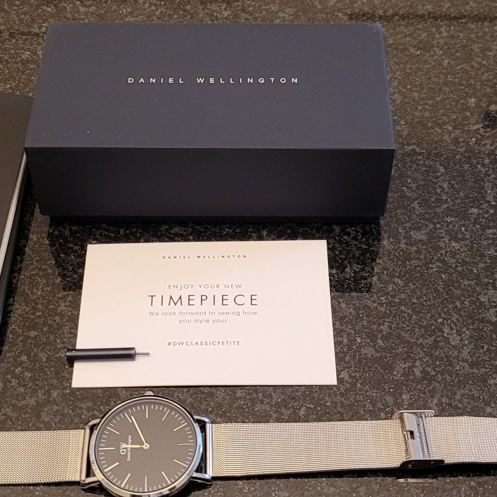 Daniel Wellington 40mm Watch with Silver Mesh Band